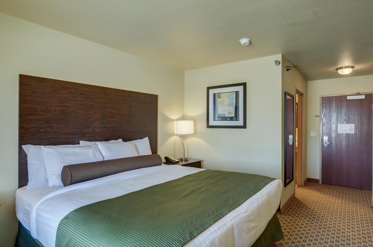 Cobblestone Inn & Suites - Ord Екстериор снимка