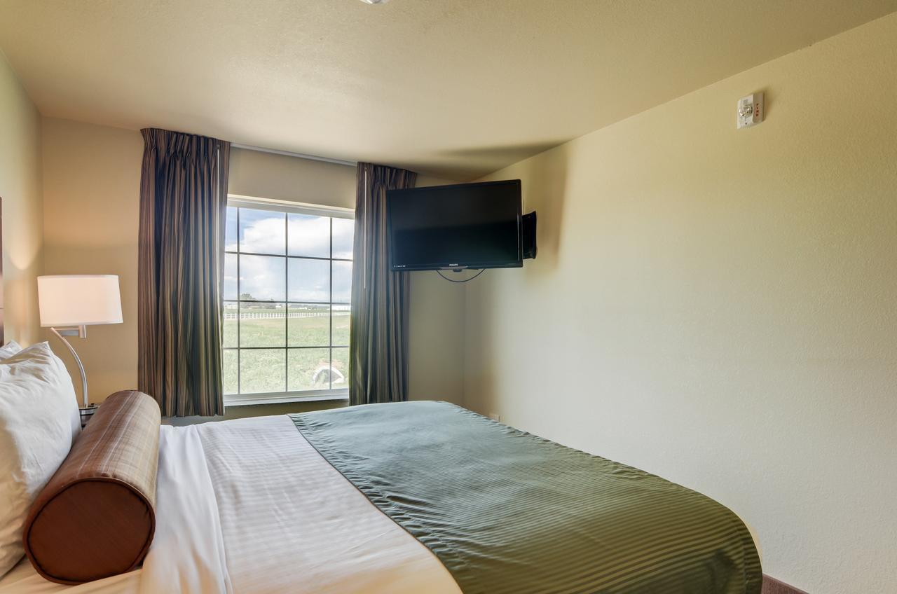 Cobblestone Inn & Suites - Ord Екстериор снимка