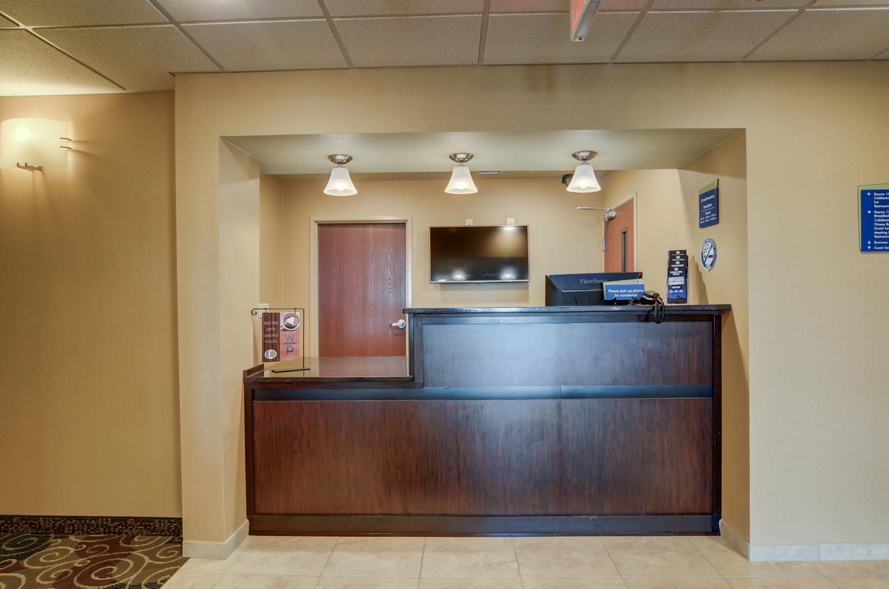 Cobblestone Inn & Suites - Ord Екстериор снимка