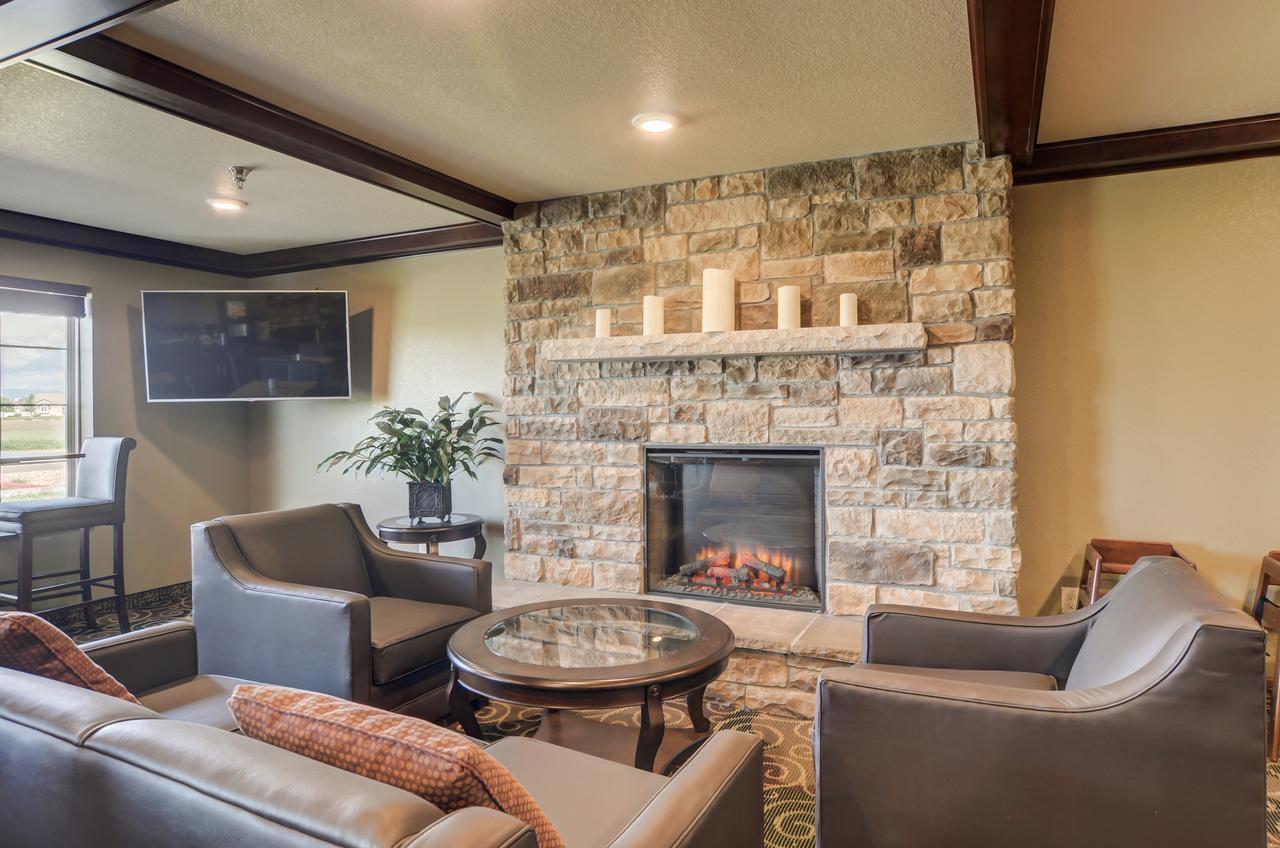 Cobblestone Inn & Suites - Ord Екстериор снимка