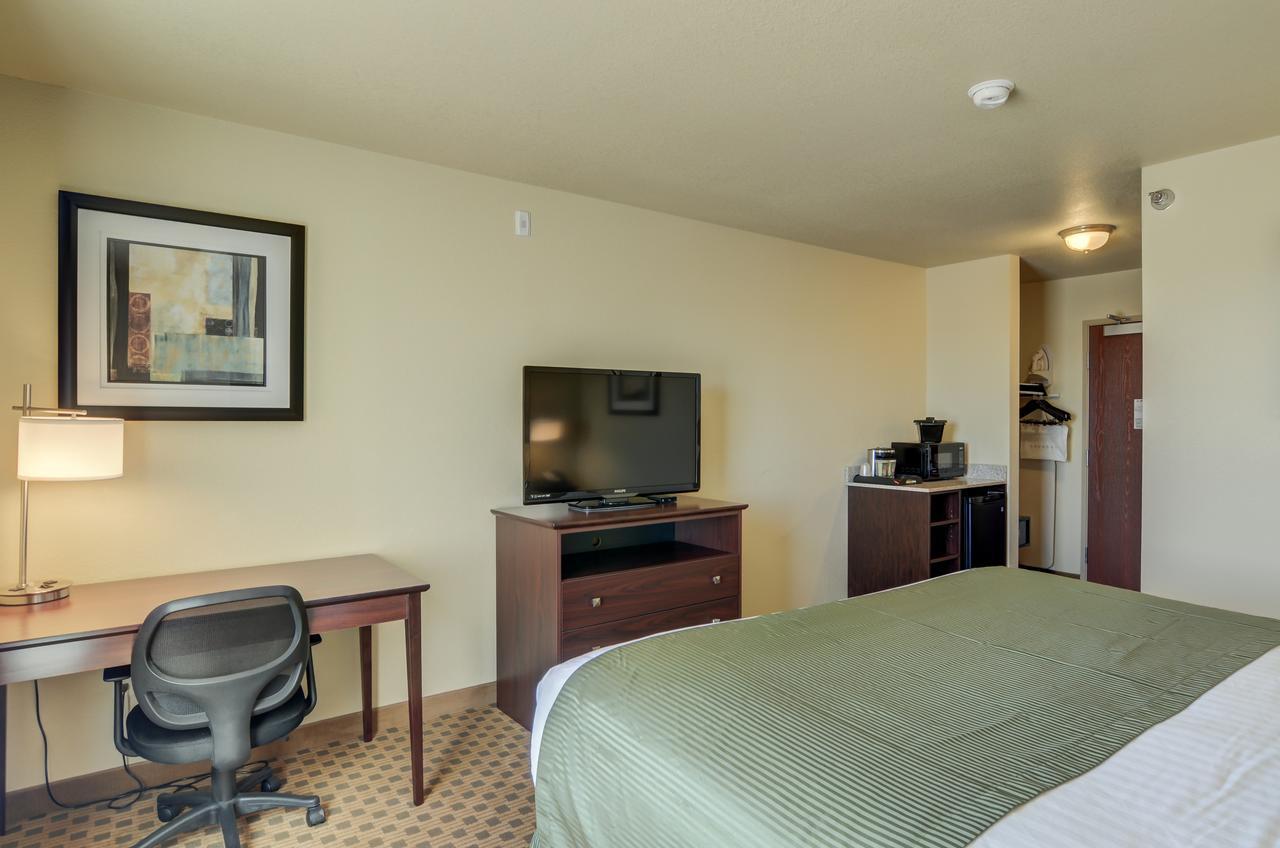 Cobblestone Inn & Suites - Ord Екстериор снимка