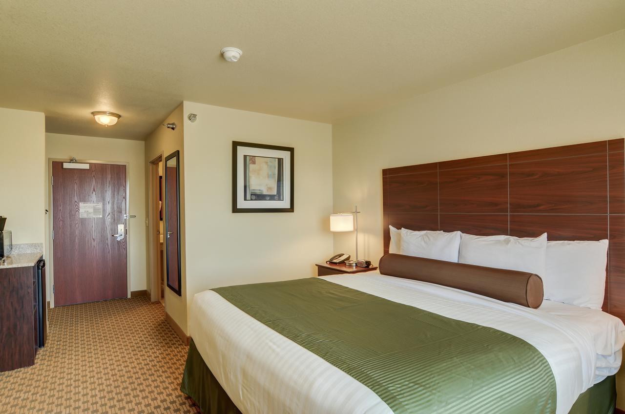 Cobblestone Inn & Suites - Ord Екстериор снимка