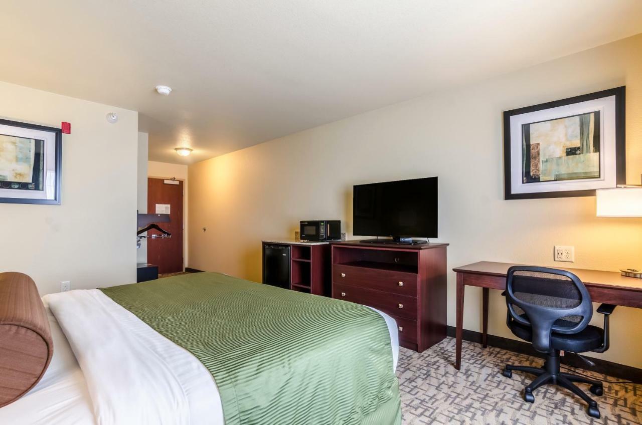 Cobblestone Inn & Suites - Ord Екстериор снимка